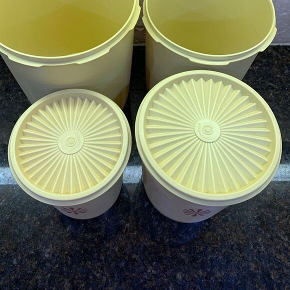 Vintage Tupperware Yellow Servalier 4 PC Set - Picture 2 of 4